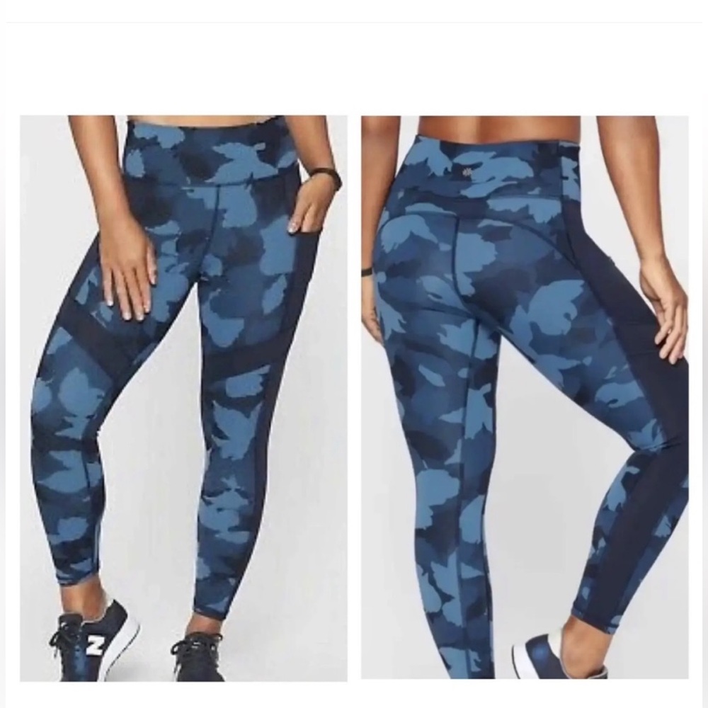 Athleta Women's All In Camouflage Leggings Navy With Side Panels  Size S